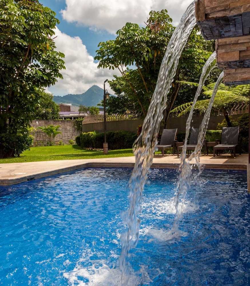 Hotel Courtyard By Marriott San Salvador Exterior foto